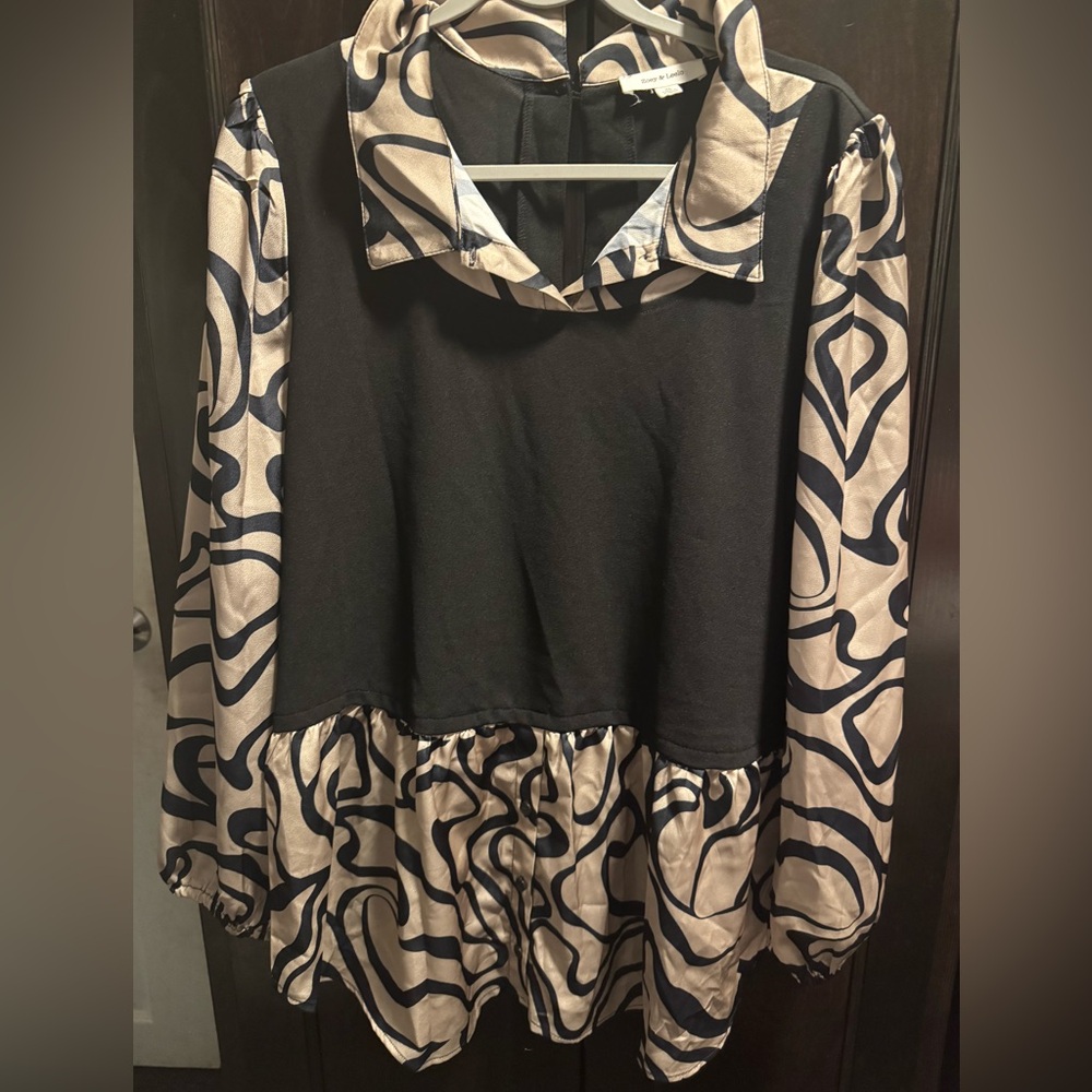 Stylish Black and Cream Patterned Blouse